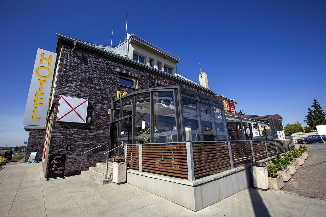 Hotel Na Sustne Krupá Exterior foto